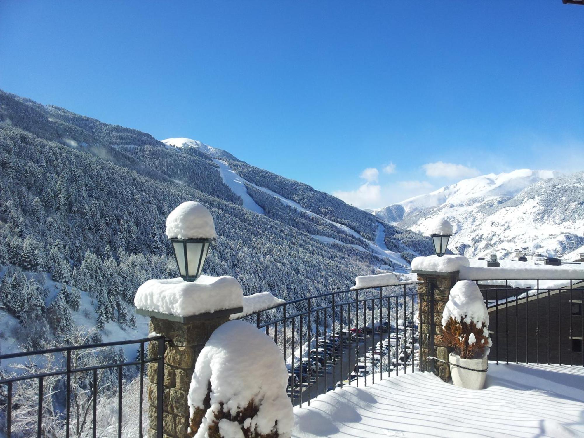 Apartaments Turistics Pirineu 솔듀 외부 사진