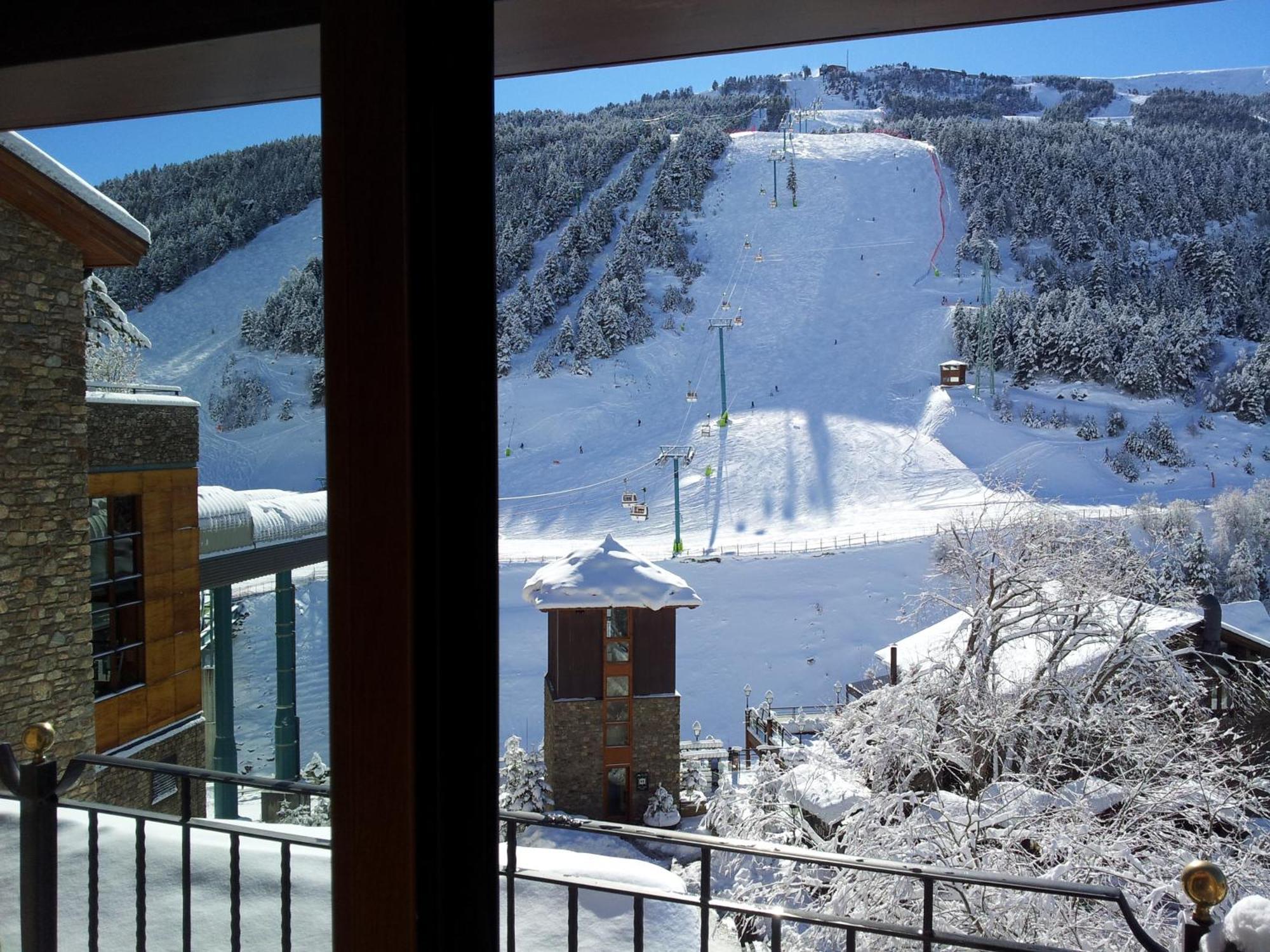 Apartaments Turistics Pirineu 솔듀 외부 사진
